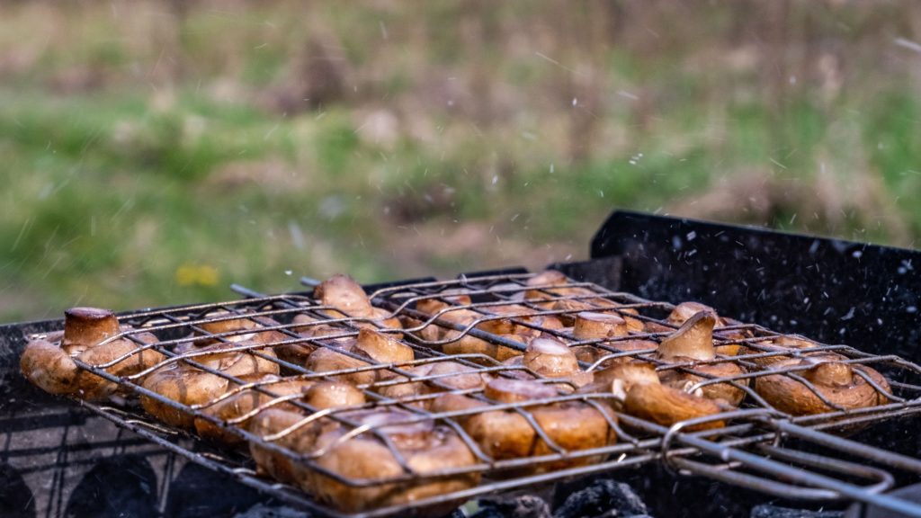 mushrooms on bbq