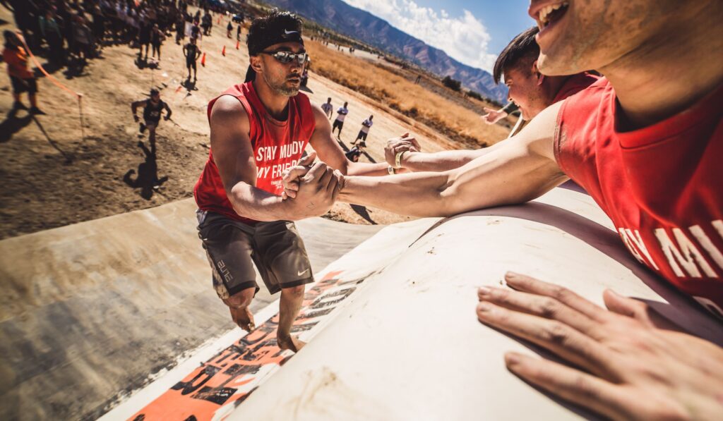 tough mudder helping hand