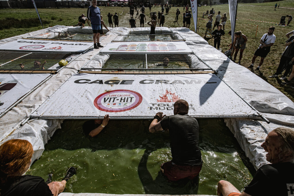 Cage Crawl VitHit